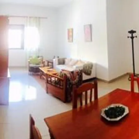 Menendez First Apartman *